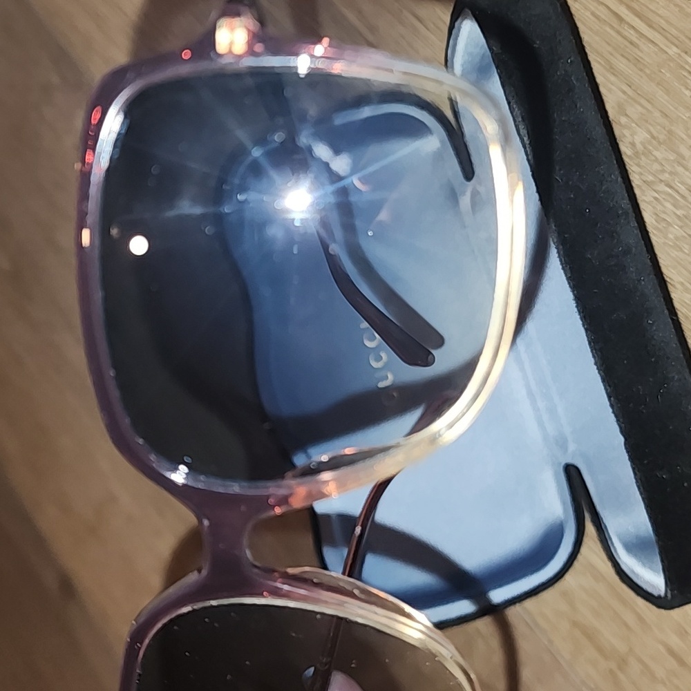 Gucci Women's Gradient Burgandy Sunglasses - Picture 7 of 7